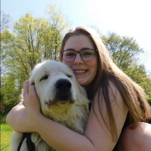 Meet your Posher, Abby